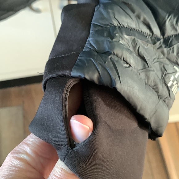 Tommy Hilfiger Black Quilted puffer Jacket sz M like new packable hooded - Picture 6 of 12